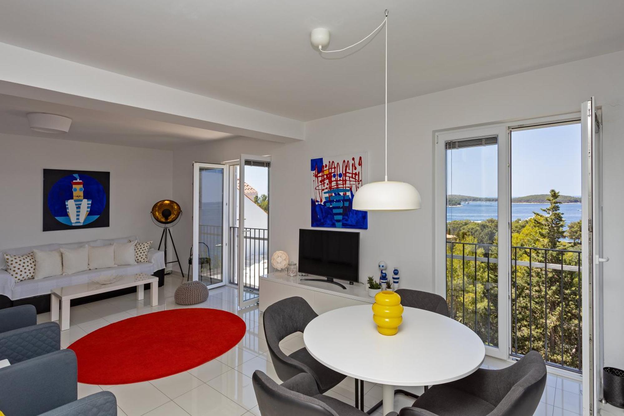 Blue Bay Apartment *