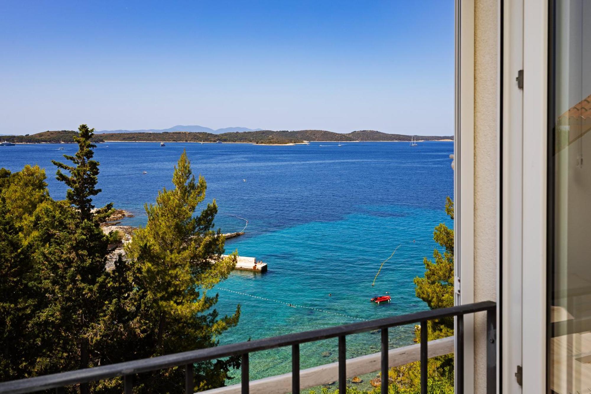 Blue Bay Apartment